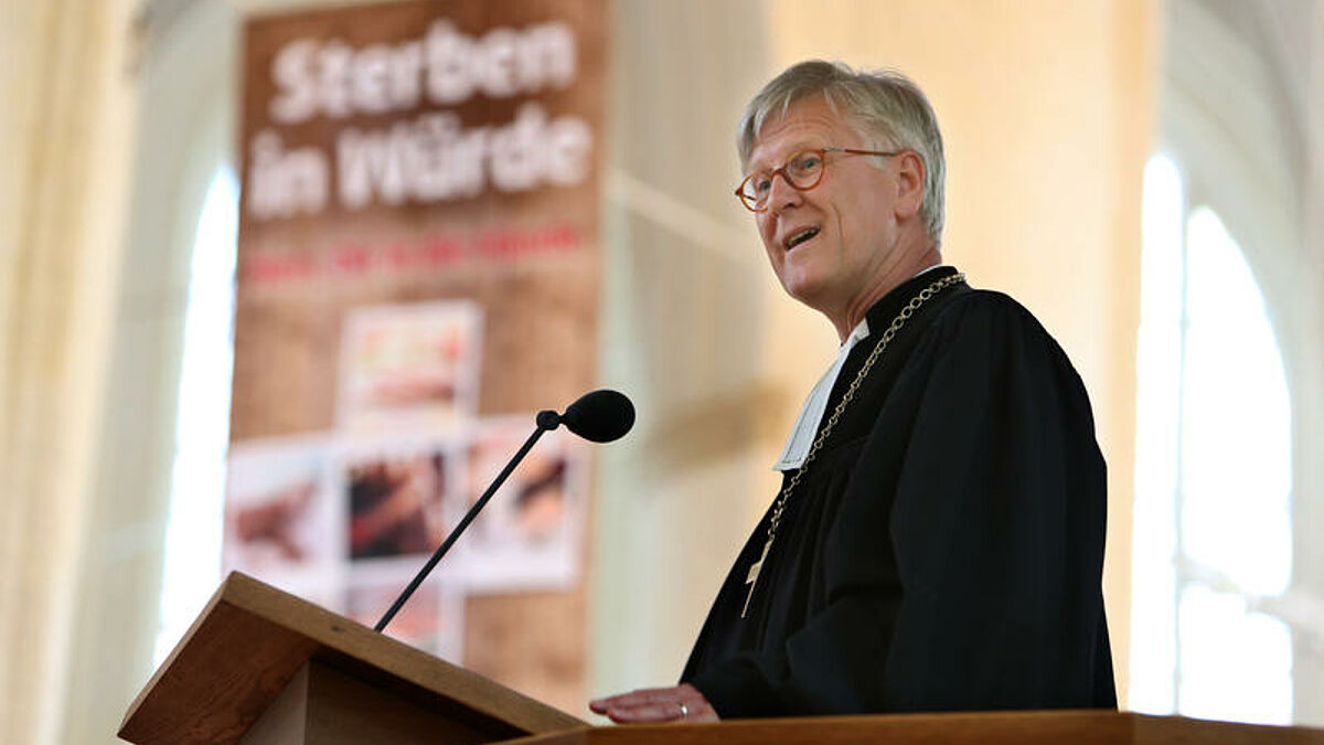 „Woche des Lebens" - Der Ratsvorsitzende der Evangelischen Kirche in Deutschland (EKD), Heinrich Bedford-Strohm, bei der Predigt in der Hamburger Hauptkirche St. Katharinen