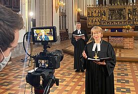 Dreharbeiten zum digitalen Gottesdienst im Schweriner Dom