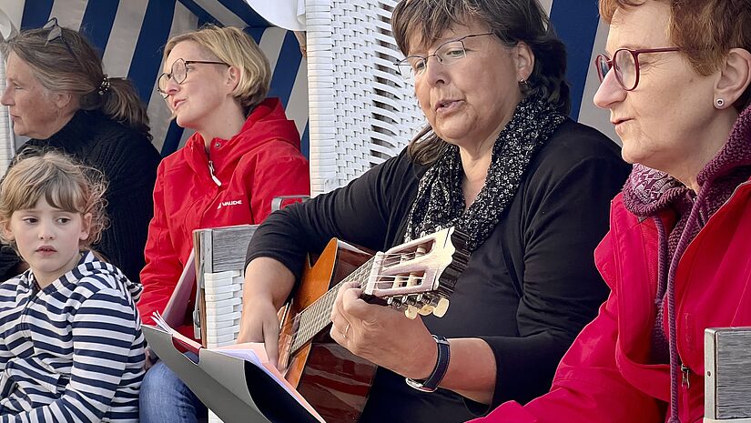 Sonnenuntergangsgedanken Andrea Streubier und Renate Werner Sonnenuntergangsgedanken Andrea Streubier und Renate Werner