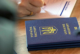 Der russische Angriff auf die Ukraine stellte das Leben für Millionen Menschen auf​ den Kopf. Immer mehr ukrainische Flüchtlinge verlassen ihr Land. 