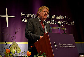 Propst Matthias Bohl bezeichnete das Positionspapier als einen weiteren Schritt auf dem Weg, eine Kirche des gerechten Friedens zu werden. 