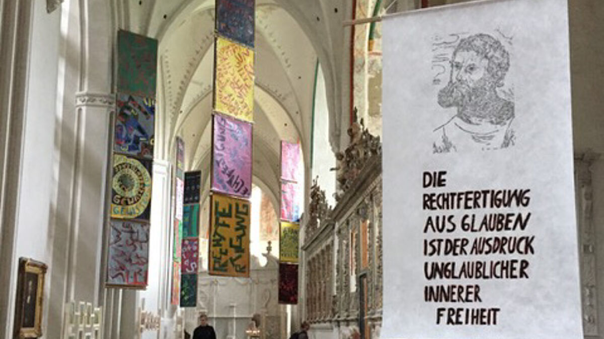 Schüler haben sich mit dem Freiheitsbegriff Luthers auseinandergesetzt und dazu Kunstwerke geschaffen - die sind noch bis 10. September im Greifswalder Dom zu erleben.