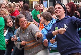 Jugendliche beim Eröffnungsgottesdienst: Heaven Festival 2012 in Rendsburg