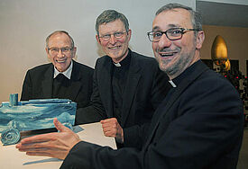 Stefan Heße (rechts) bei einer Ausstellung mit Erzbischof Woelki bei einer Ausstellung im Diözesanmuseum in Köln im Juli 2014