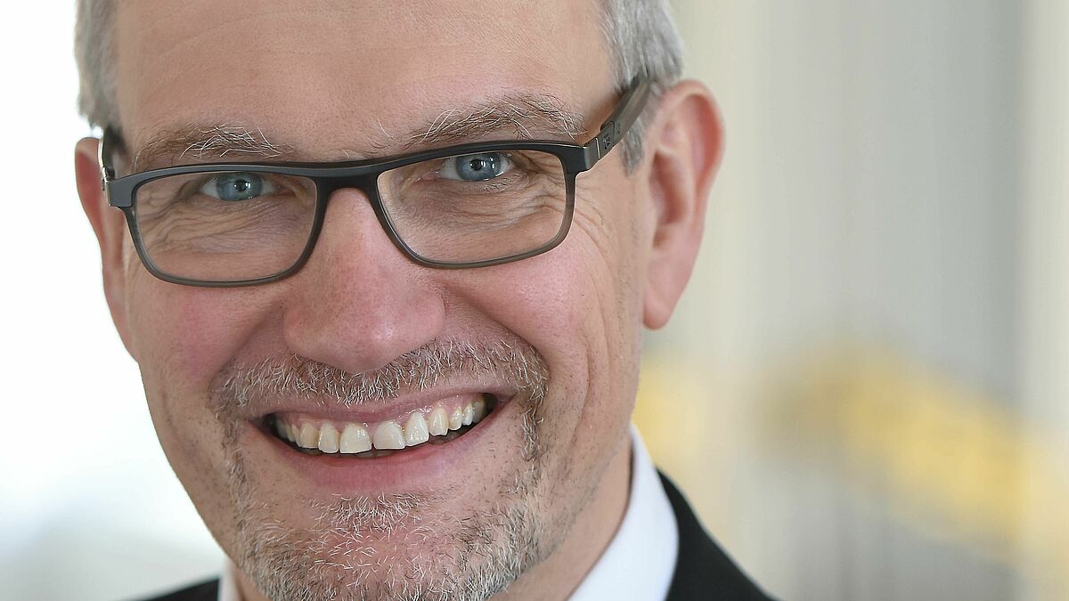 Kirchenmusikdirektor Manuel Gera verabschiedet sich vom Michel.
