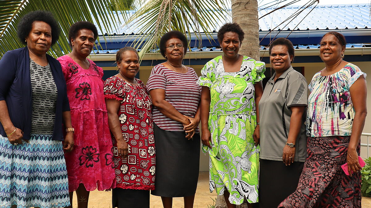 Das Foto aus Vanuatu zeigt das vorbereitende Weltgebetstagskomitee. 