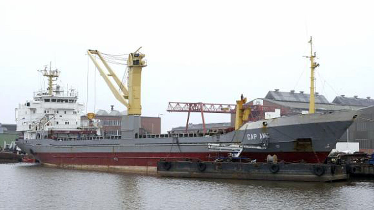 Die "Cap Anamur" nahm vietnamesische Boat People auf