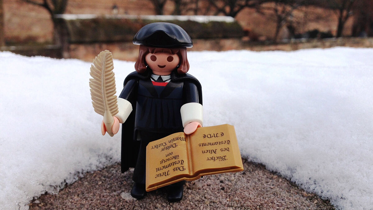 Der Playmobil-Luther kann jetzt bestellt werden