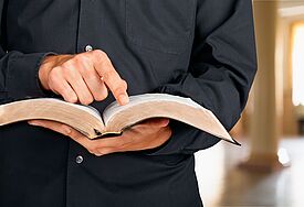 Lesen in der Bibel