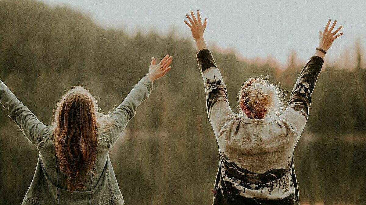 Endlich Wochenende - viele Menschen treibt es an ihrem freien Sonntag zum Beispiel raus in die Natur.