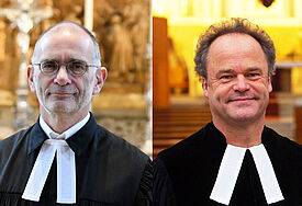 Die beiden Kandidaten im Talar in ihrer Kirche