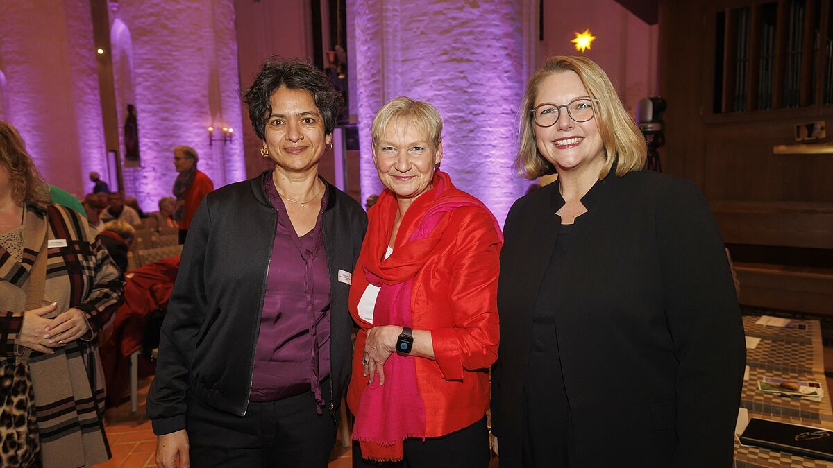 Auch die Vorsitzende des Deutschen Gewerkschaftsbundes in Hamburg, Tanja Chawla, folgte der Einladung zum Adventsempfang der Nordkirche.