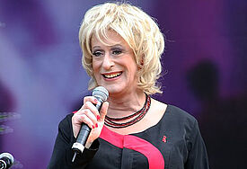 Travestiekünstlerin Lilo Wanders.