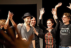 Siegerehrung beim Poetry Slam-Wettbewerb "BÄÄM! Der Deaf Slam" der "Aktion Mensch"im Januar in Berlin.