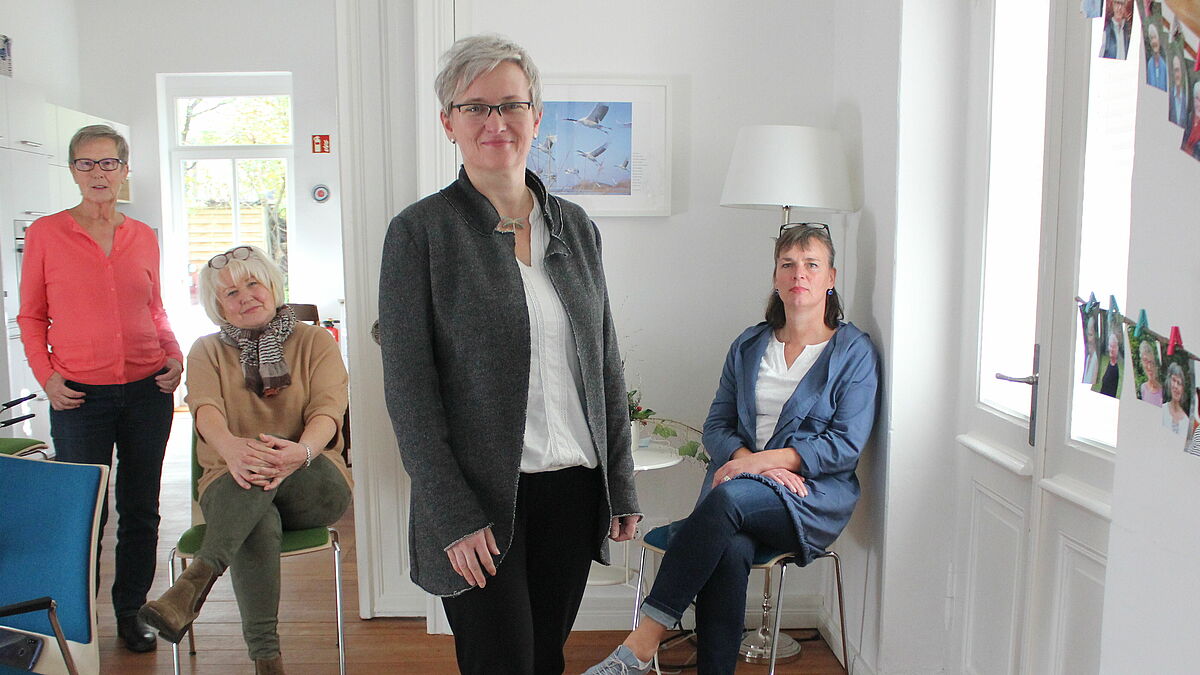 Sterbebegleiterin Wiebke Nicolaisen, Trauerbegleiterin Heidi Knoch-Santen, Lisa Rother, die Leiterin des Hospizdienstes, und die Koordinatorin Anja Tewes (von links).