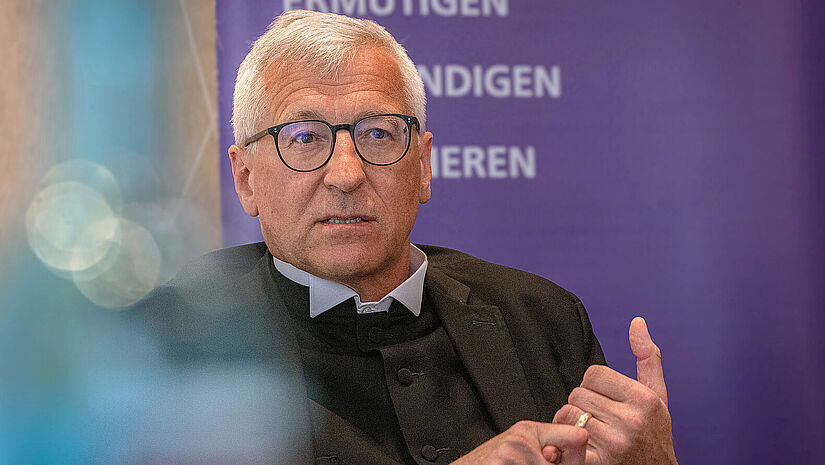 Militaerseelsorge Bernhard Felmberg, Militärbischof