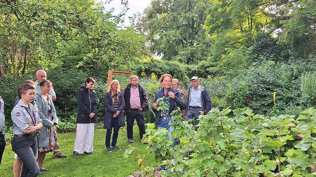 Ich war dabei, als der neuen Schmetterlingsgarten eröffnet wurde.