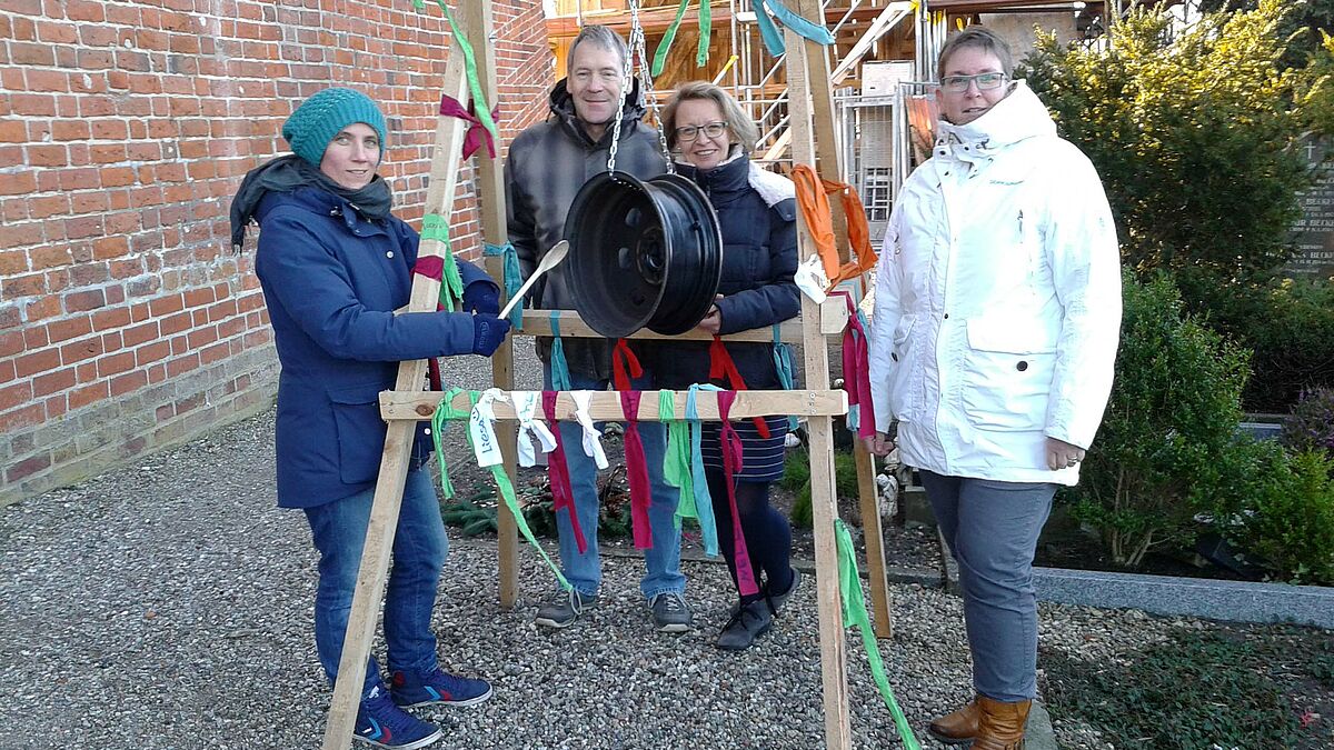 So sieht die selbst gebaute Ersatzglocke in Landkirchen auf Fehmarn aus