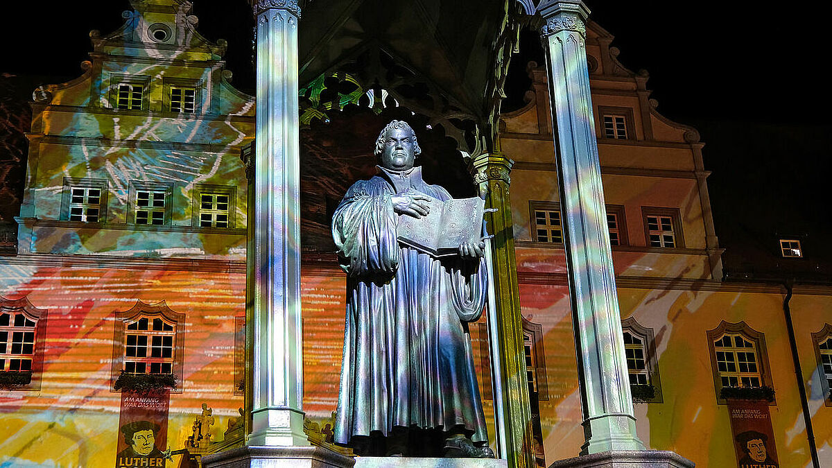 1517 hatte Martin Luther (1483-1546) seine 95 Thesen gegen die Missstände der Kirche seiner Zeit veröffentlicht.