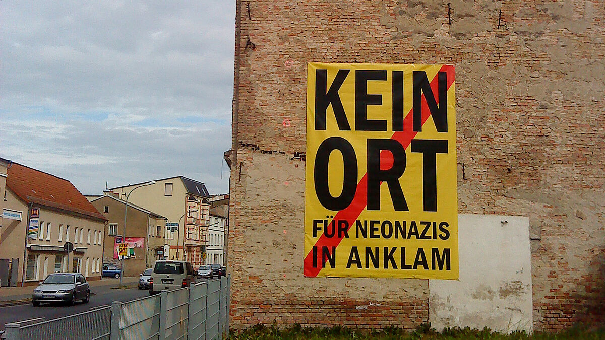 Plakat "Kein Ort für Neonazis in Anklam"