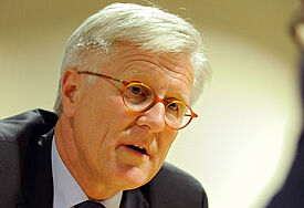 Heinrich Bedford-Strohm ist EKD-Ratsvorsitzender. Er hat ein Buch zum Thema Sterbehilfe veröffentlicht.