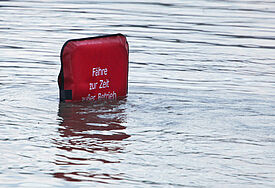 Fähre außer Betrieb wegen Hochwasser / Symbolbild (c) epd-bild