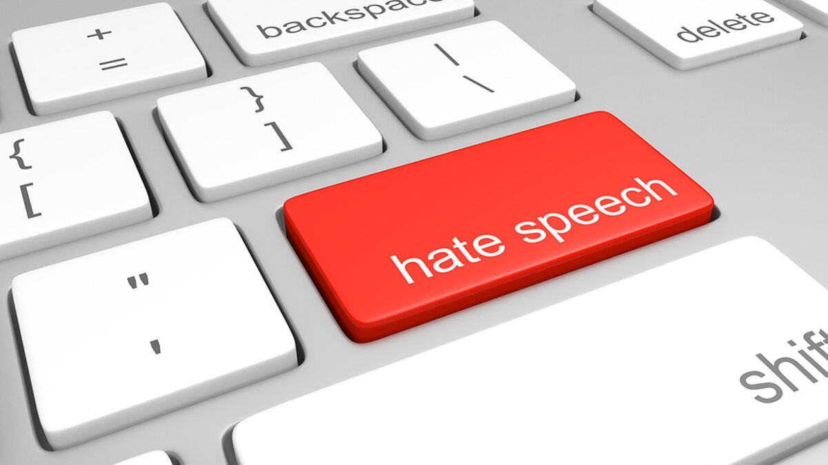 Hassrede (hate speech) - verbale Entgleisungen und menschenverachtende Kommentare sind im Internet allgegenwärtig (Symbolbild)