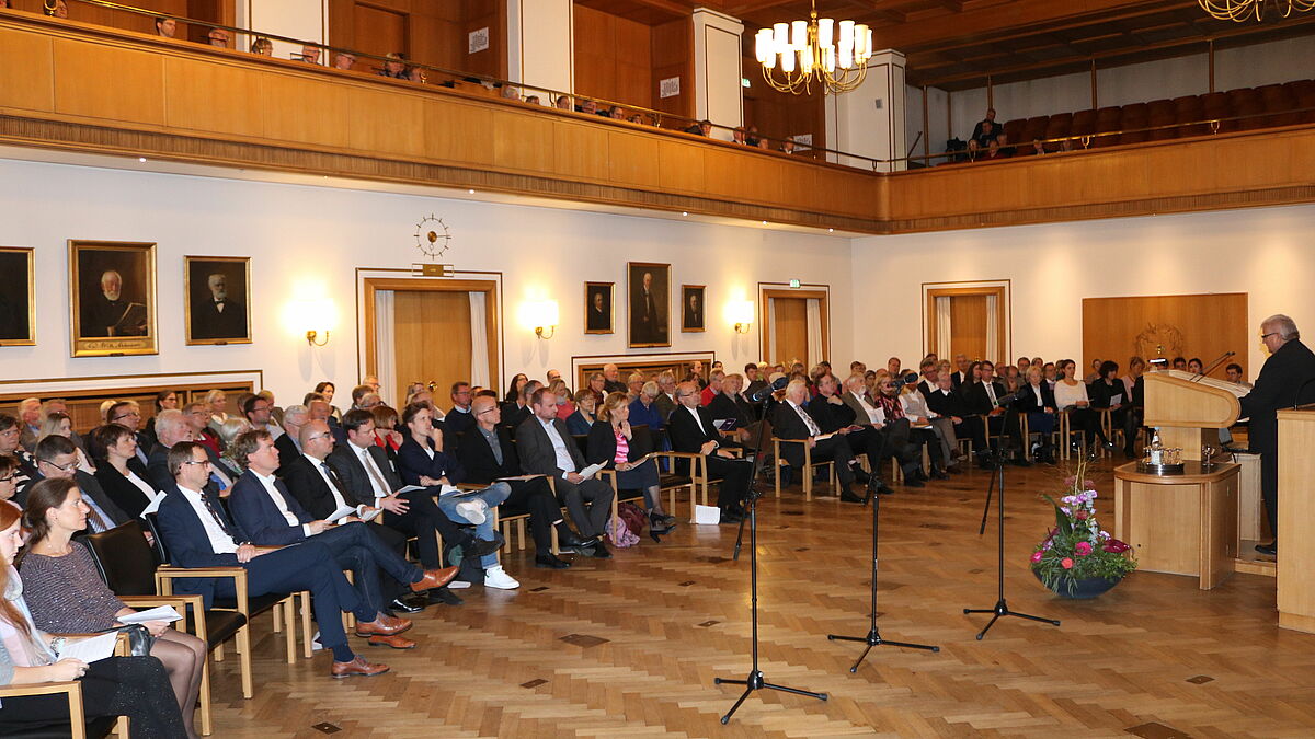 Reformationsabend im Kieler Rathaus.