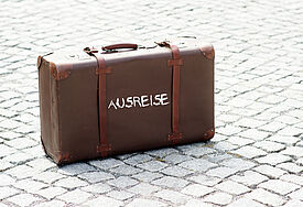 Land und Diakonie wollen Zwangsabschiebungen vermeiden - die rückreisepflichtigen Menschen sollen motiviert werden, ihre Rückreise freiwillig anzutreten (Symbolbild)
