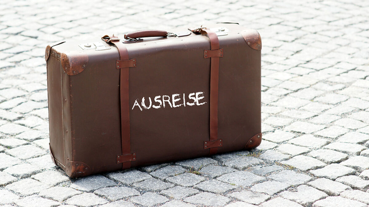 Land und Diakonie wollen Zwangsabschiebungen vermeiden - die rückreisepflichtigen Menschen sollen motiviert werden, ihre Rückreise freiwillig anzutreten (Symbolbild)