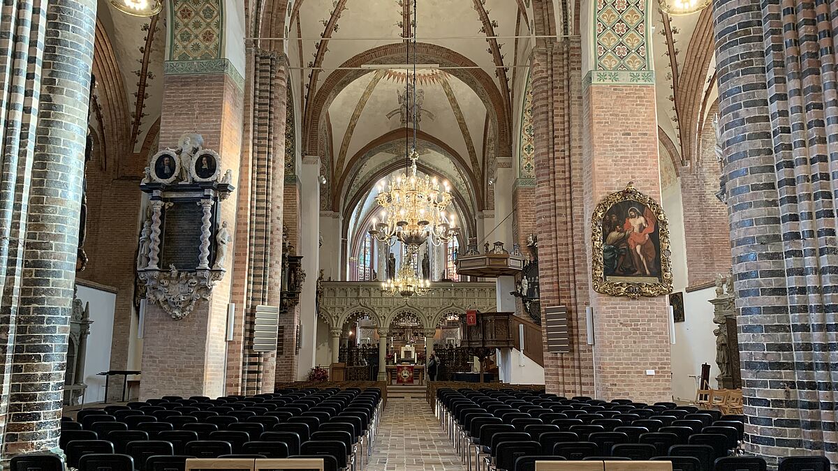 Der Schleswiger Dom am Tag seiner Wiedereröffnung, bereit für die Gäste