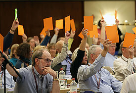Abstimmung im Plenum Landessynode September 2023 