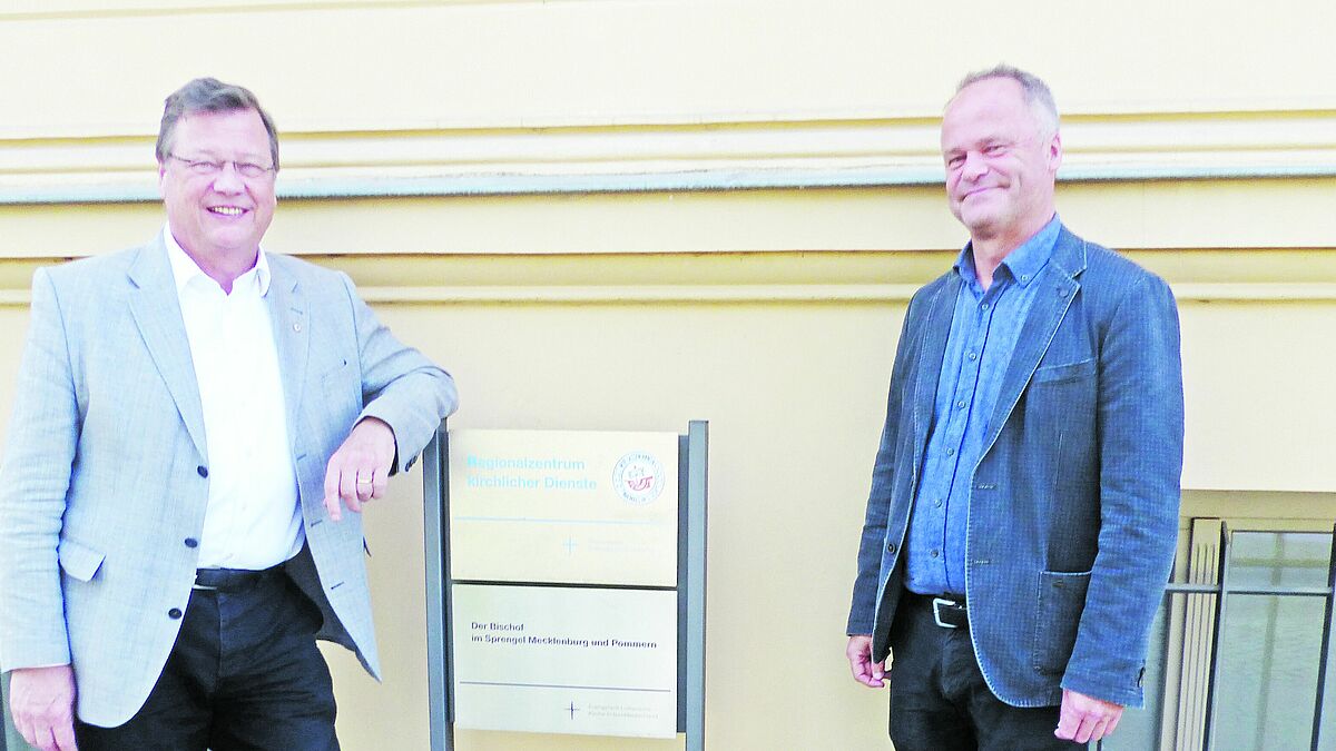 Altbischof Abromeit und Bischof Jeremias treffen sich zum Gespräch mit Rück- und Ausblick auf 10 Jahre Nordkirche. 