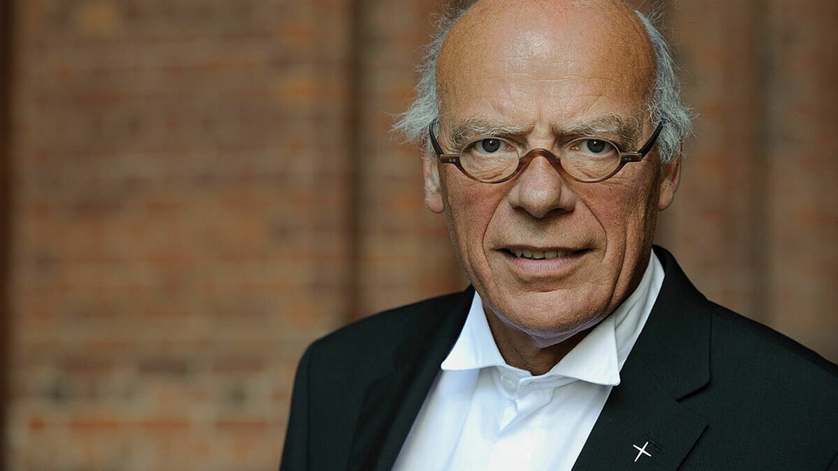 Landesbischof Gerhard Ulrich