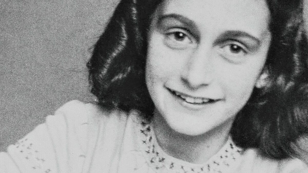 Weil sie Tagebuch schrieb, können wir heute erahnen, wie schwer das Leben im Versteck gewesen sein muss. Anne Frank überlebte das KZ nicht. Doch ihre Erinnerungen sind unvergessen. 
