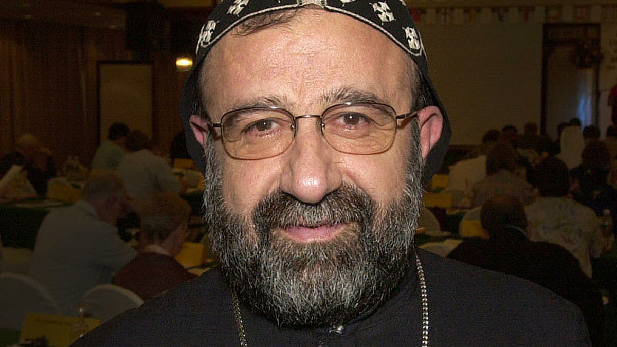 Das Schicksal des Erzbischofs der syrisch-orthodoxen Kirche, Mor Gregorios Yohanna Ibrahim  (Bild von 2004), und des Erzbischofs der griechisch-orthodoxen Kirche von Aleppo, Boulos Yazigi, bleibt auch drei Jahne nach ihrer Verschleppung unklar.