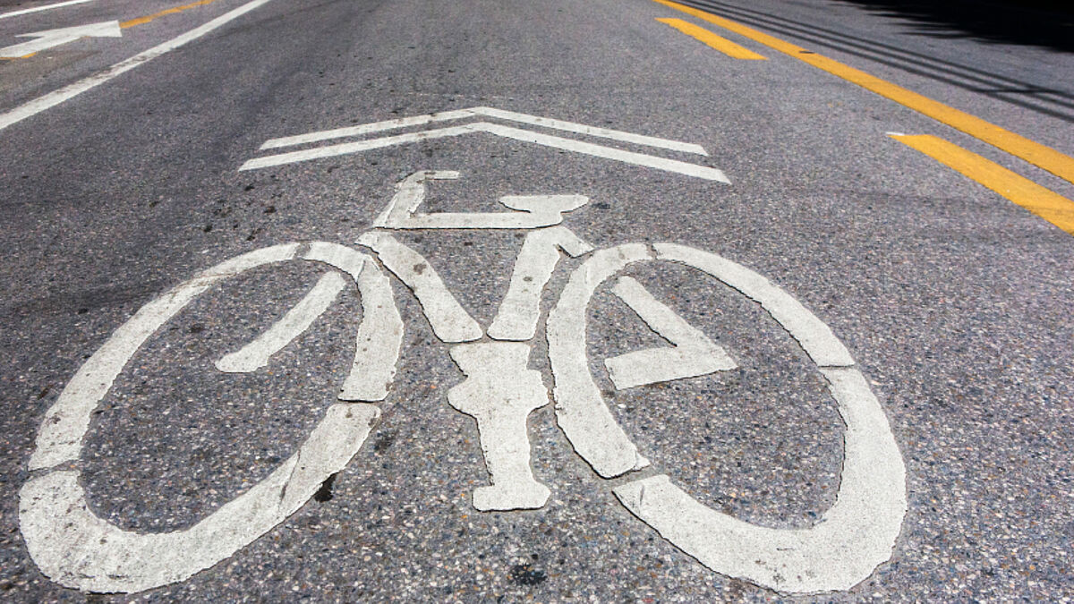 Auf Radwegen und mit viel Muskelkraft hat Gunnar Urbach die Spenden eingefahren