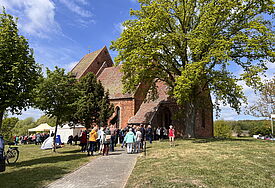 Beginn von Dorfkirche Mon Amour in Kirch Mummendorf