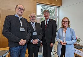 v.l.: Präses Professor Dr. Mathias Nebendahl, Propst Erich Faehling, der neugewählte Propst Dr. Michael Dübbers und Sprengel-Bischöfin Nora Steen