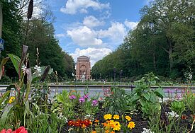 Das Planetarium im Hamburger Stadtpark im Sommer
