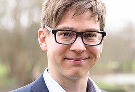 Dr. Helge-Fabien Hertz