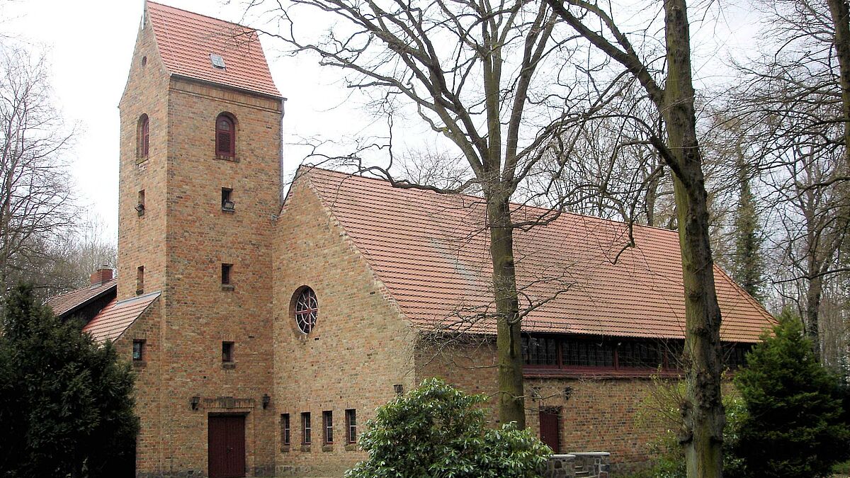 Neben der St. Johanniskirche in Rostock soll 2016 ein neues Chor- und Gemeindehaus entstehen. 