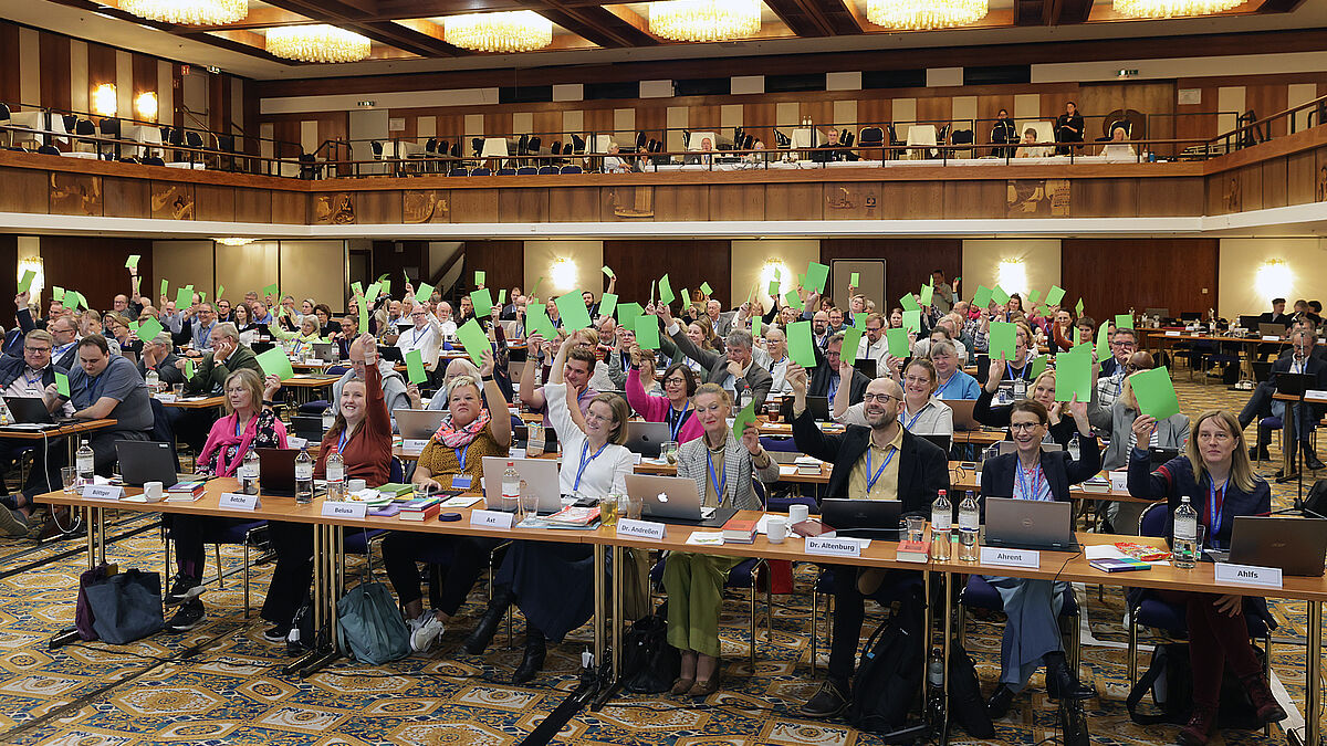 Mit großer Mehrheit hat die Landessynode für ein neues Klimaschutzgesetz gestimmt. Das erste stammte aus dem Jahr 2015 und galt als Vorreiter für den Klimaschutz der evangelischen Kirche in Deutschland.