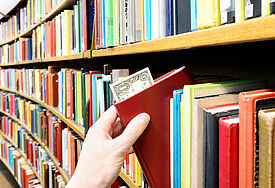 Die Schweriner Bibliothek hat jetzt einen Ehrennamen (Symbolfoto)