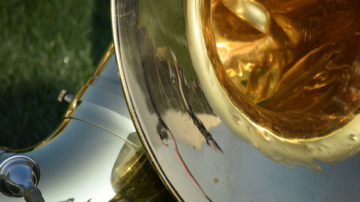 Die Tuba ist das Instrument des Jahres 2024. Wo sie ihren großen Auftritt hat, wird allerdings erst im Januar bekanntgegeben. 