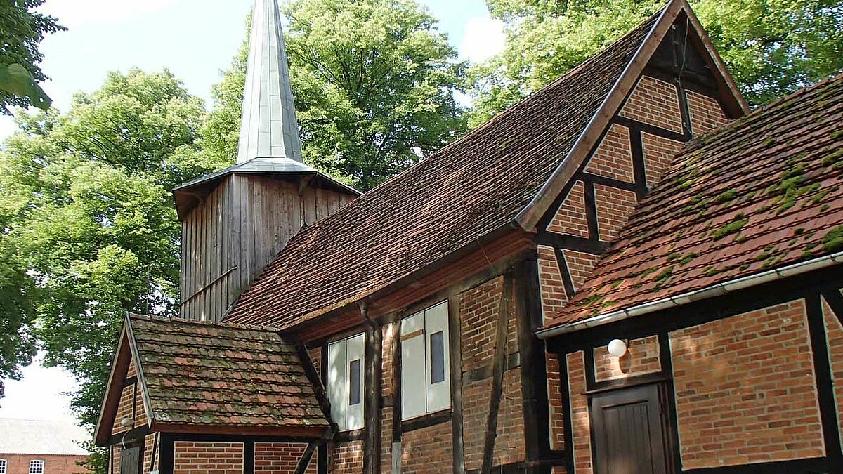 Die kleine Kirche Porep ist ein Schmuckstück. Bis Mai soll sie rundum saniert sein. 