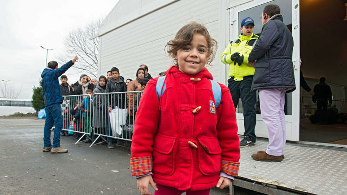 Hilfe für Flüchtlinge - in der Nordkirche sind rund 12.000 Ehrenamtliche aktiv (Symbolbild)