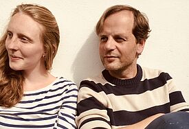Annika Schiffner und Jan Simowitsch sind mit den Monatsliedern auf Tour. 