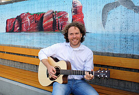 Hobbymusiker Tim Linde veröffentlich sein erstes Album - mit viel Gitarren-Pop