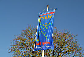 Flagge frei leben - ohne gewalt